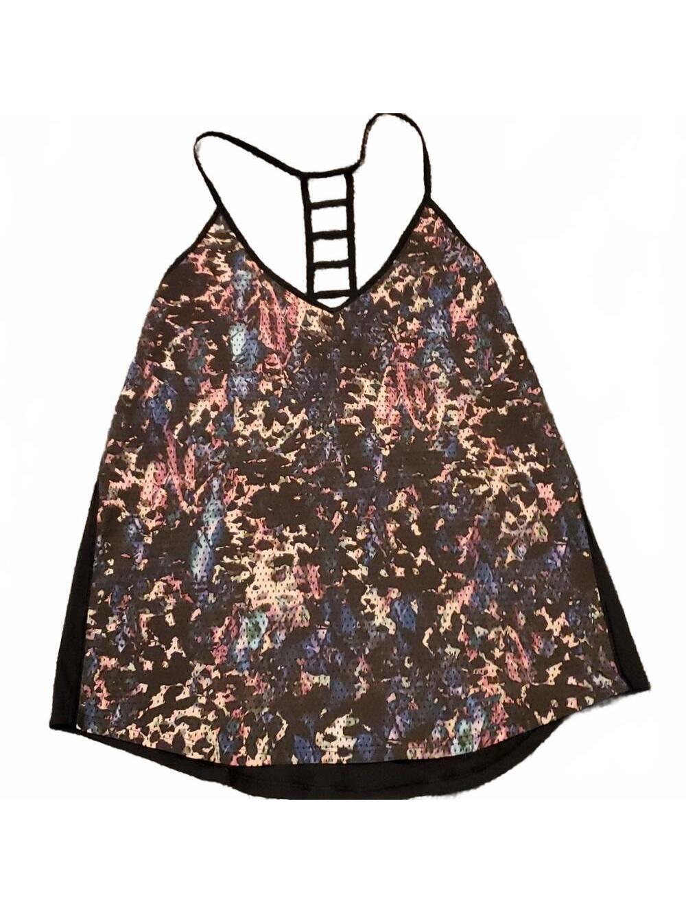 #312 Lululemon tank approximate size 4 t214.